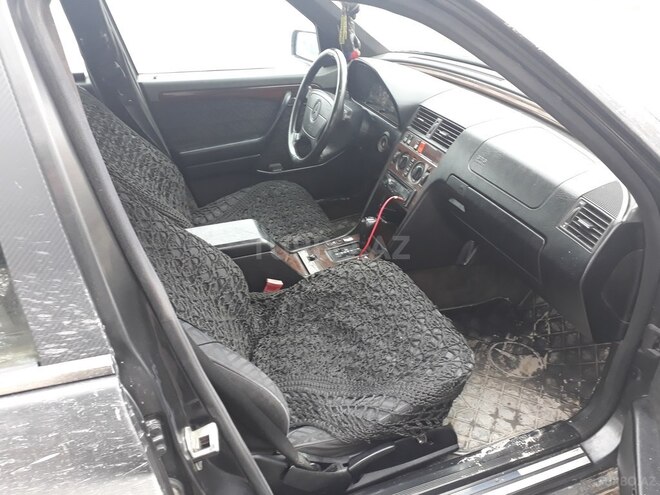 Mercedes C 200 1995, 285,000 km - 2.0 л - Bakı