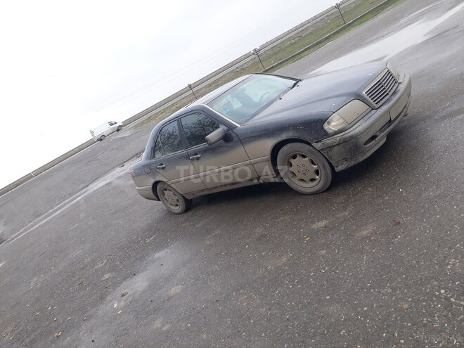 Mercedes C 200 1995, 285,000 km - 2.0 л - Bakı