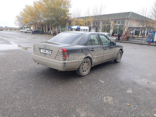 Mercedes C 200 1995, 285,000 km - 2.0 л - Bakı
