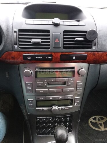 Toyota Avensis 2004, 219,610 km - 2.0 l - Bakı