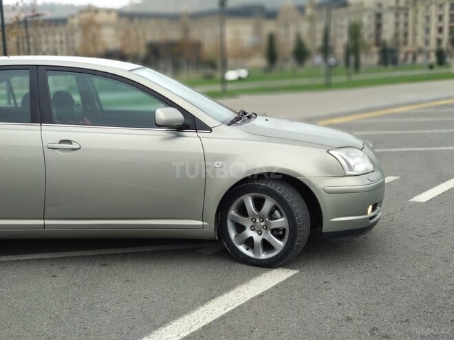Toyota Avensis 2004, 219,610 km - 2.0 l - Bakı