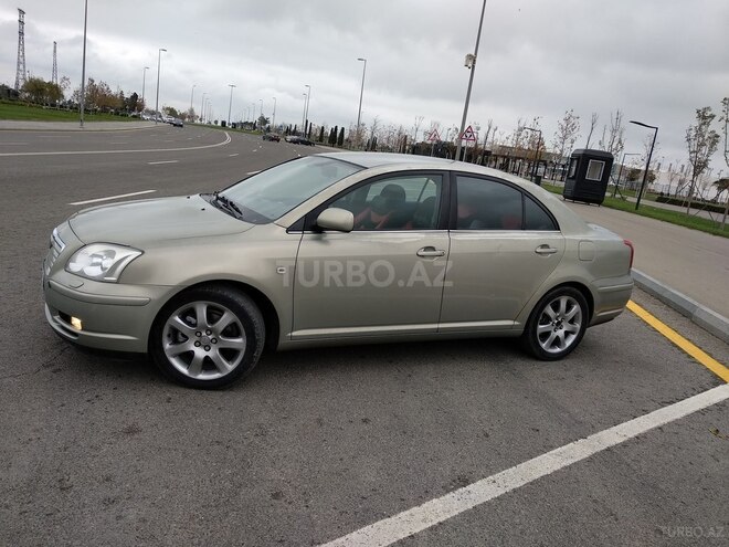 Toyota Avensis 2004, 219,610 km - 2.0 l - Bakı