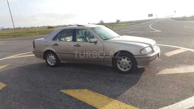 Mercedes C 230 1999, 245,000 km - 2.3 l - Qax