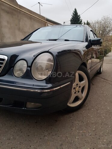 Mercedes E 280 1999, 353,000 km - 2.8 l - Bakı