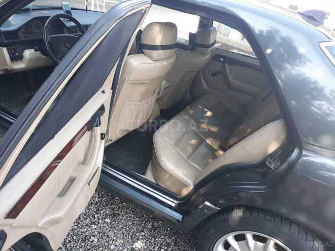 Mercedes E 300 1990, 530,000 km - 3.0 l - Sabirabad