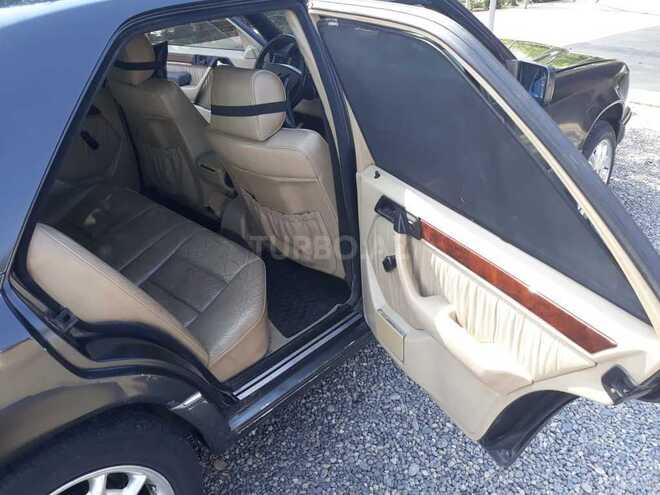 Mercedes E 300 1990, 530,000 km - 3.0 l - Sabirabad