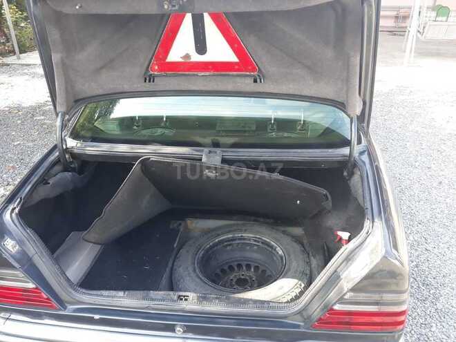 Mercedes E 300 1990, 530,000 km - 3.0 l - Sabirabad