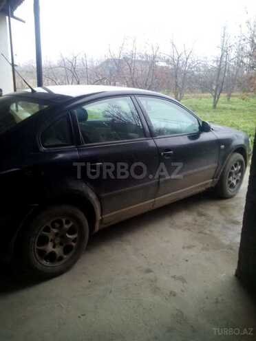 Volkswagen Passat 1998, 215,000 km - 1.6 l - Quba