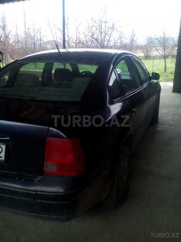 Volkswagen Passat 1998, 215,000 km - 1.6 l - Quba