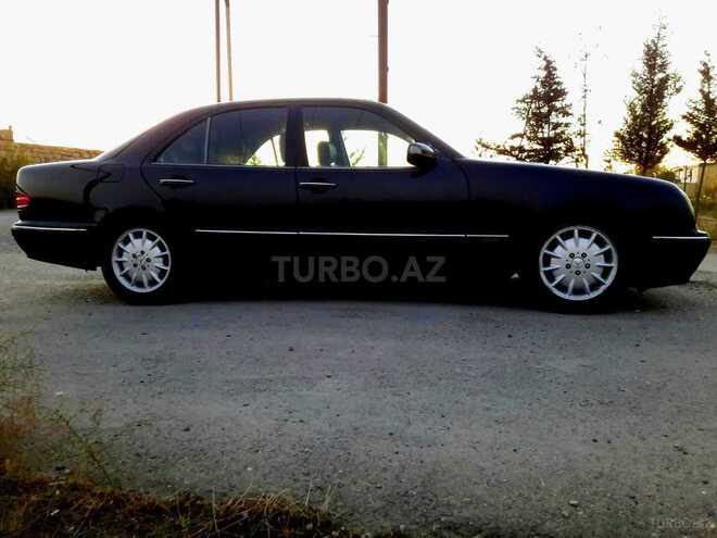 Mercedes E 320 2000, 245,000 km - 3.2 l - Bakı