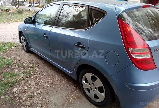 Hyundai i30 2010, 93,000 km - 1.6 л - Gəncə