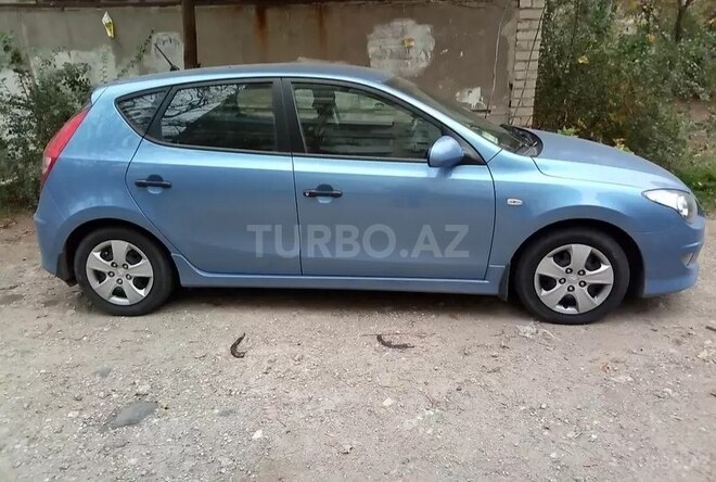 Hyundai i30 2010, 93,000 km - 1.6 л - Gəncə