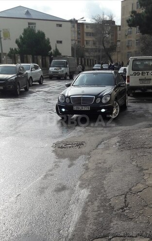 Mercedes E 220 2006, 233,000 km - 2.2 l - Bakı
