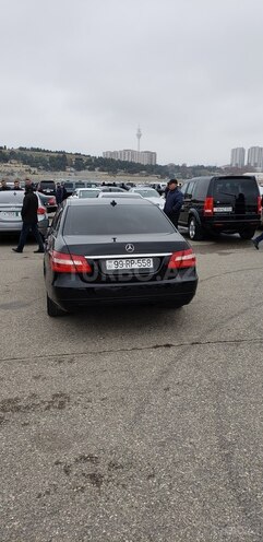 Mercedes E 200 2010, 240,000 km - 2.2 l - Bakı