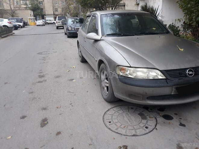 Opel Vectra 1996, 256,000 km - 1.8 l - Bakı