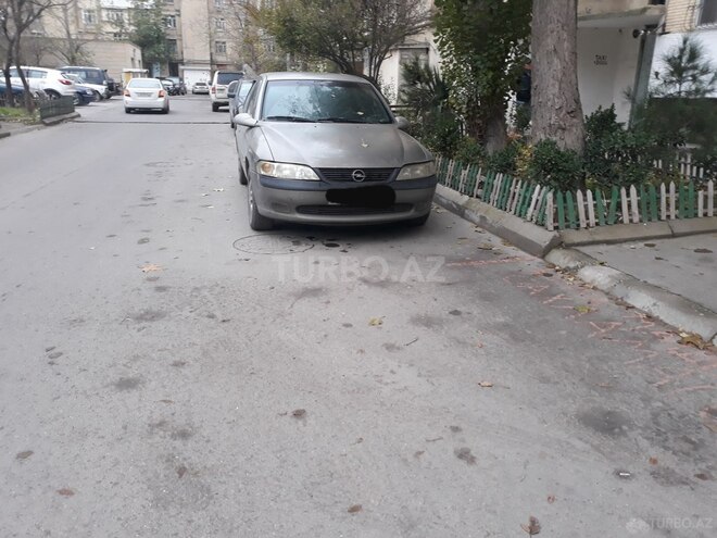 Opel Vectra 1996, 256,000 km - 1.8 l - Bakı