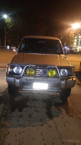 Mitsubishi Pajero 1992, 287,060 km - 2.5 л - Qazax