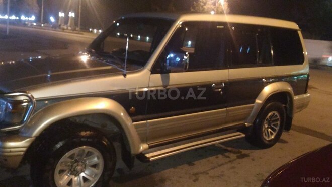 Mitsubishi Pajero 1992, 287,060 km - 2.5 л - Qazax