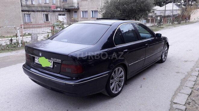 BMW 528 2000, 297,000 km - 2.8 l - Sumqayıt