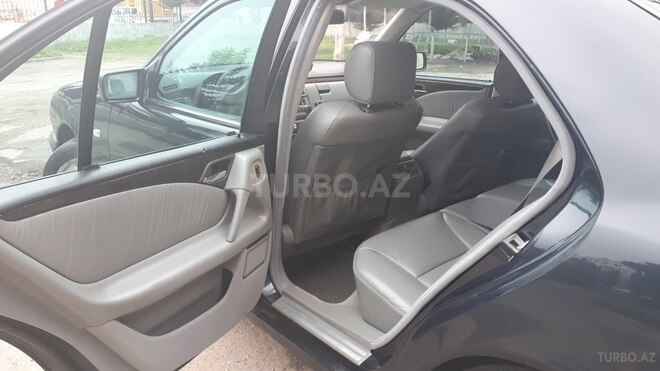 Mercedes E 240 1998, 210,000 km - 2.0 l - Bakı