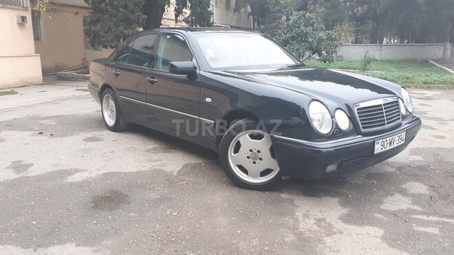 Mercedes E 240 1998, 210,000 km - 2.0 l - Bakı