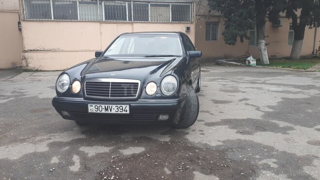 Mercedes E 240 1998, 210,000 km - 2.0 l - Bakı