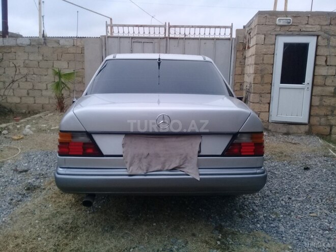 Mercedes E 200 1992, 455,588 km - 2.0 l - Sumqayıt