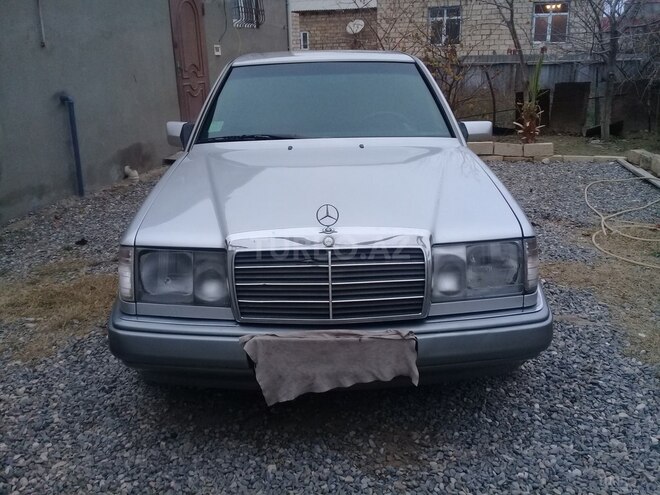 Mercedes E 200 1992, 455,588 km - 2.0 l - Sumqayıt