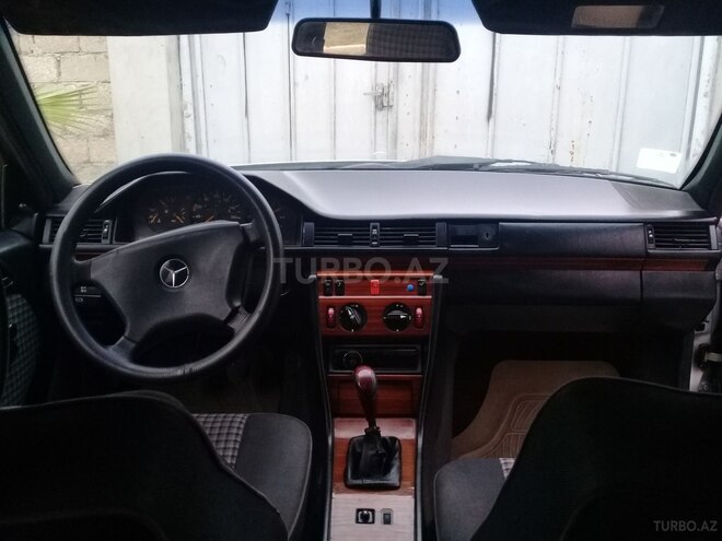 Mercedes E 200 1992, 455,588 km - 2.0 l - Sumqayıt