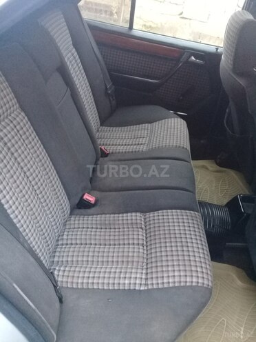 Mercedes E 200 1992, 455,588 km - 2.0 l - Sumqayıt