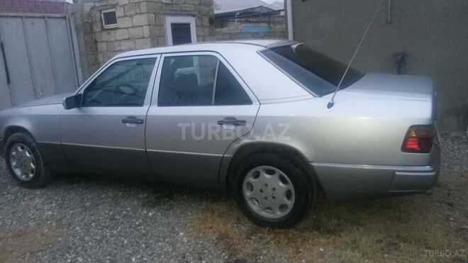 Mercedes E 200 1992, 455,588 km - 2.0 l - Sumqayıt