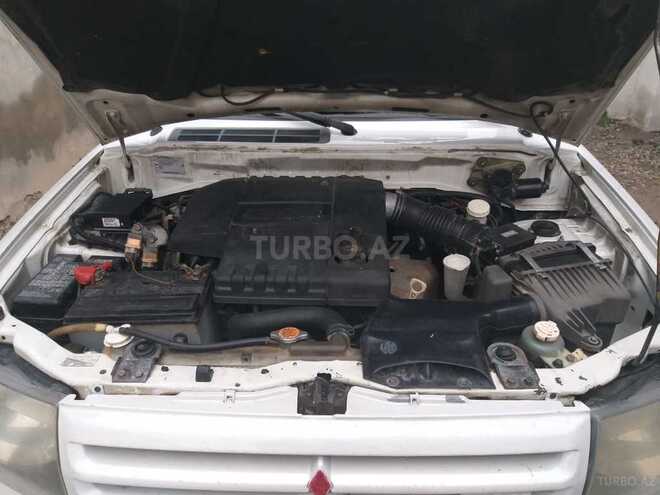 Mitsubishi Pajero io 1999, 220,000 km - 2.0 l - Gəncə