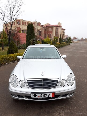 Mercedes E 220 2005, 233,400 km - 2.2 l - Bakı