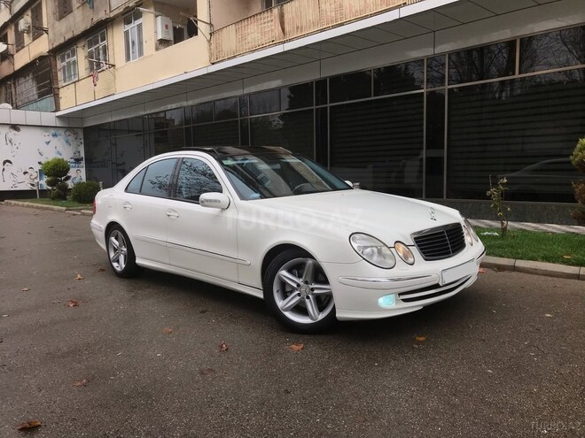 Mercedes E 320 2003, 257,000 km - 3.2 l - Bakı
