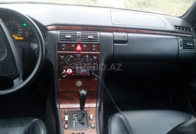 Mercedes E 290 1997, 400,000 km - 2.9 l - İmişli
