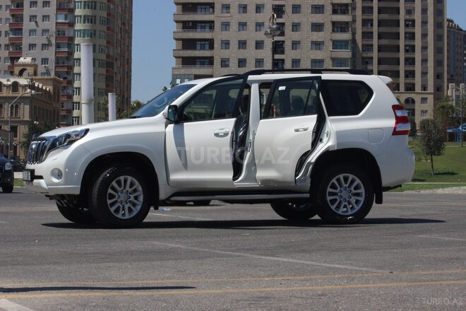 Toyota Prado 2017, 8,255 km - 4.0 л - Bakı