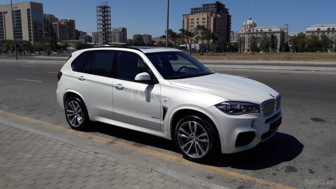 BMW X5 2015, 91,000 km - 4.4 л - Bakı