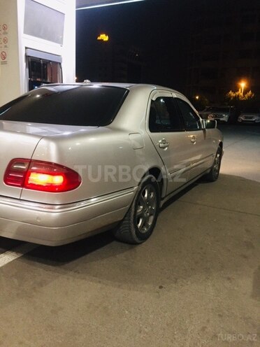 Mercedes E 300 1999, 224,500 km - 3.0 l - Bakı
