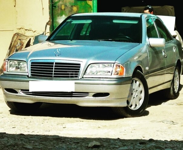 Mercedes C 220 1999, 250,000 km - 2.2 l - Bakı