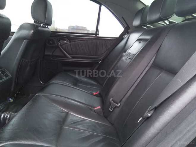 Mercedes E 280 2001, 360,000 km - 2.8 l - Bakı