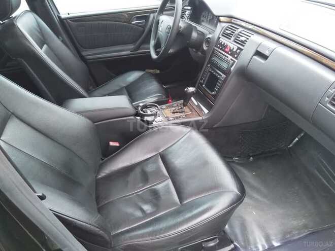 Mercedes E 280 2001, 360,000 km - 2.8 l - Bakı