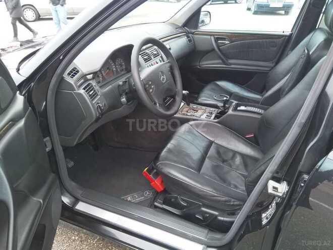 Mercedes E 280 2001, 360,000 km - 2.8 l - Bakı