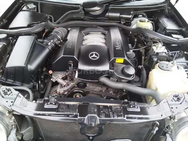 Mercedes E 280 2001, 360,000 km - 2.8 l - Bakı