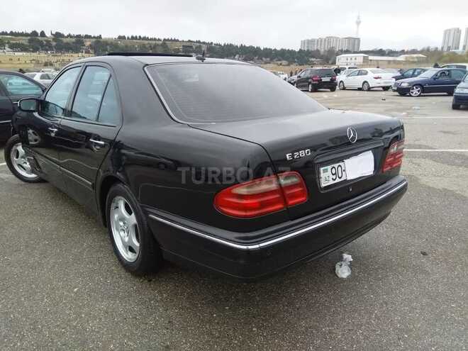 Mercedes E 280 2001, 360,000 km - 2.8 l - Bakı