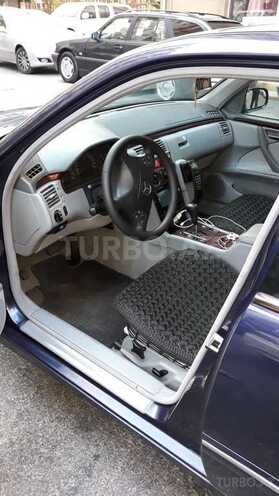 Mercedes E 270 2000, 268,000 km - 2.7 l - Bakı