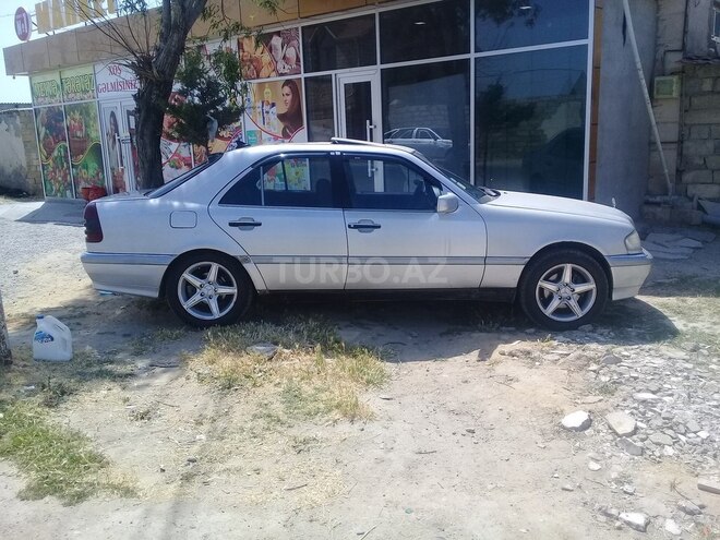 Mercedes C 280 1994, 400,000 km - 2.8 l - Ucar