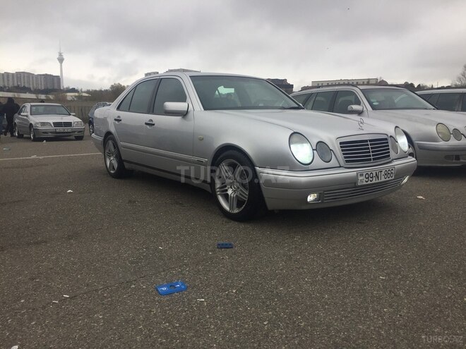 Mercedes E 240 1998, 238,456 km - 2.4 l - Bakı
