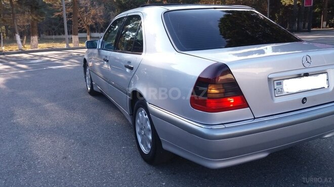 Mercedes C 180 1995, 235,641 km - 1.8 л - Sumqayıt