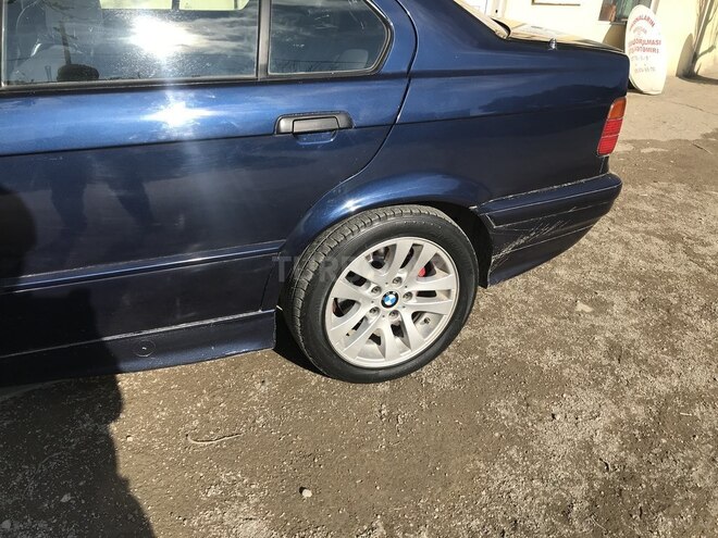 BMW 320 1993, 328,009 km - 2.0 l - Sumqayıt