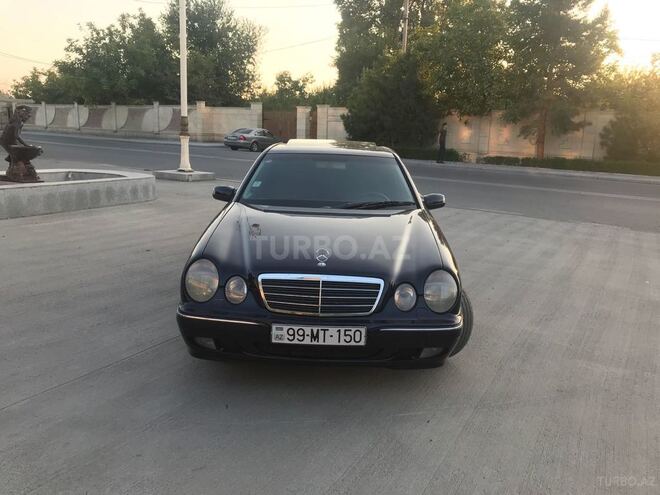 Mercedes E 240 2000, 332,468 km - 2.6 l - Bərdə